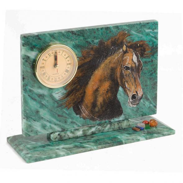 Часы &amp;quot;Конь&amp;quot; змеевик 118805